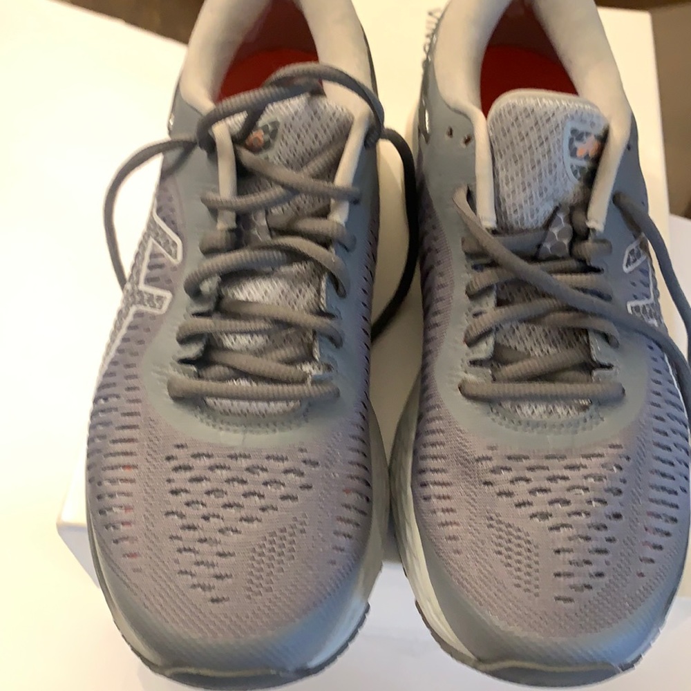 NEW !!! ASICS flytefoam women’s sneakers